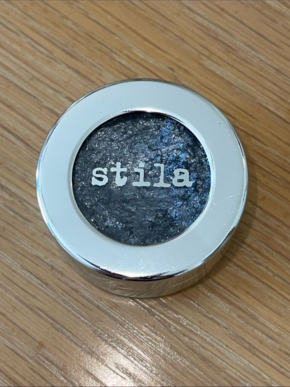 Stila Magnificent Metal Eyes Eyeshadow “Titanium”